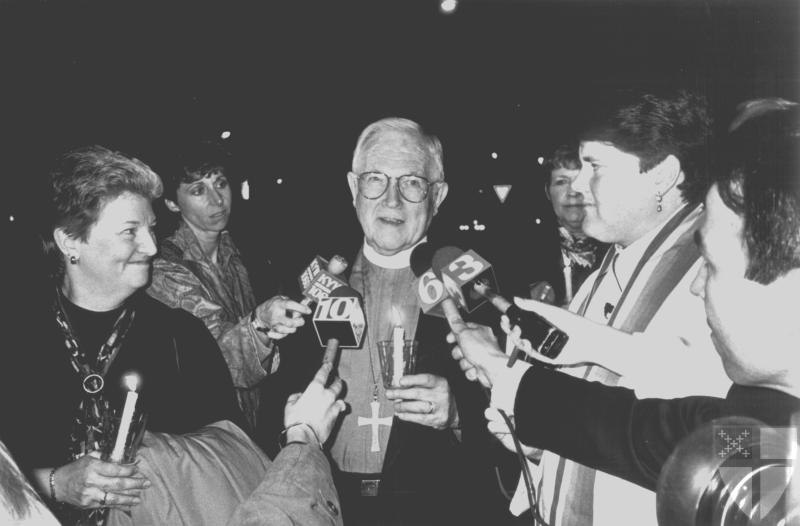 [Bishop Walter Righter att...]